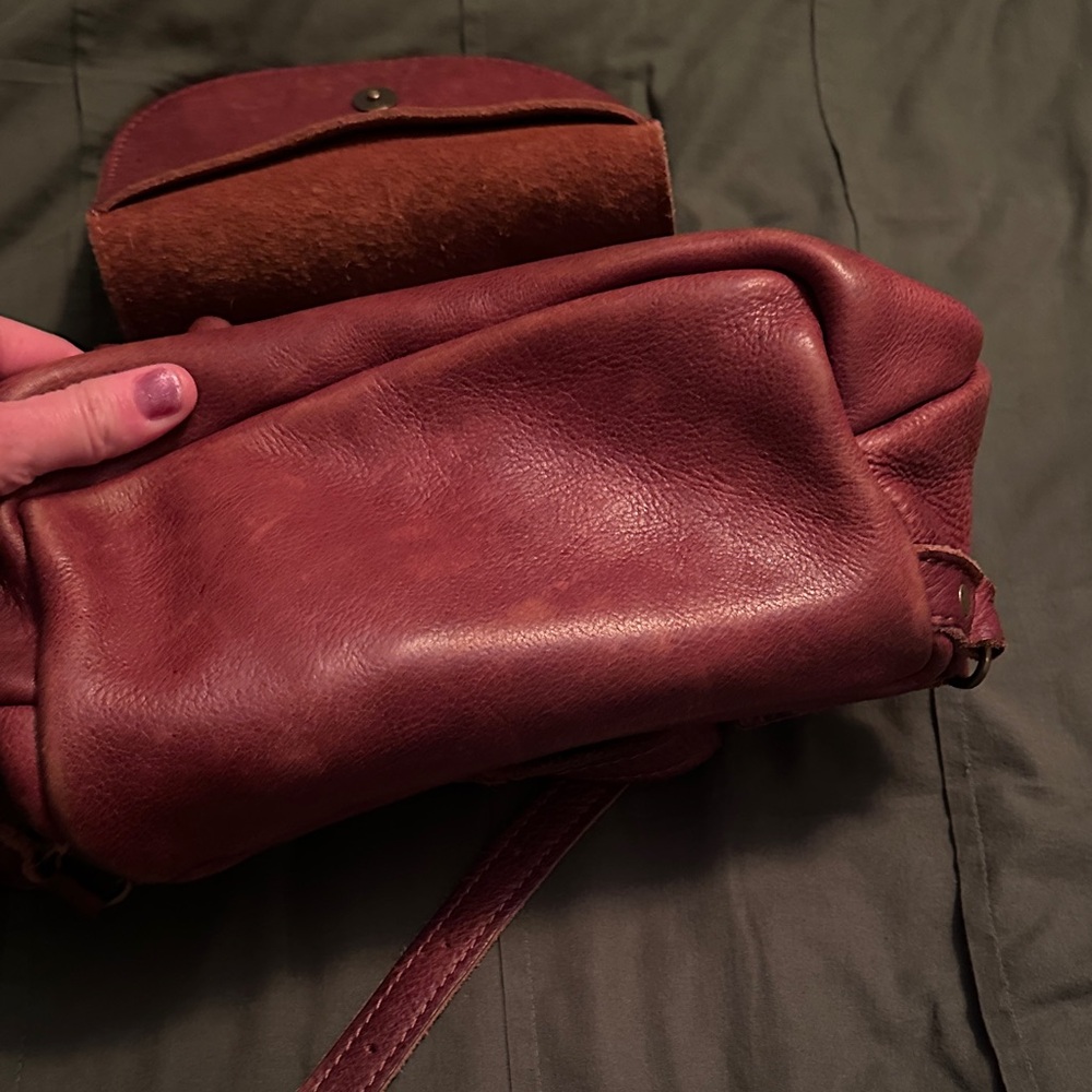 Portland Leather Brown Bucket Backpack - Picture 5 of 10